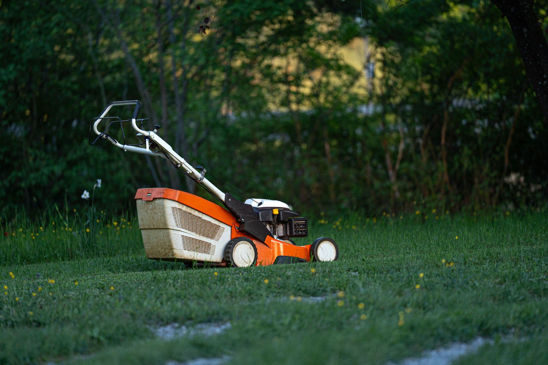 Tosaerba Ryobi RLM18X40H - Main View