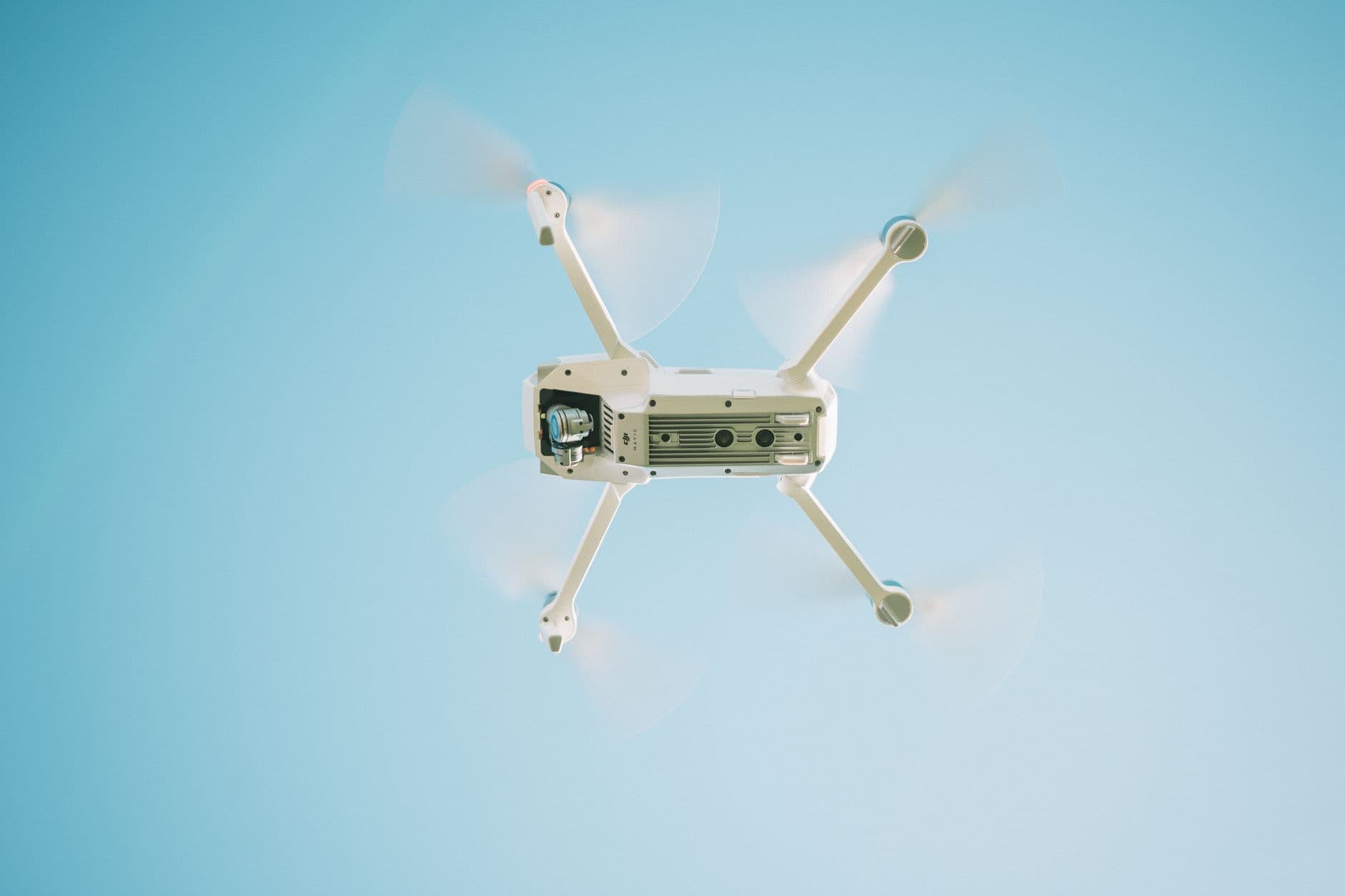 DJI Mavic 3 Drone 4K - View 3