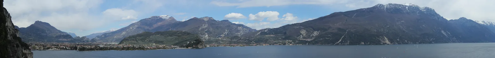 Panorama su Riva del Garda dal sentiero del Ponale