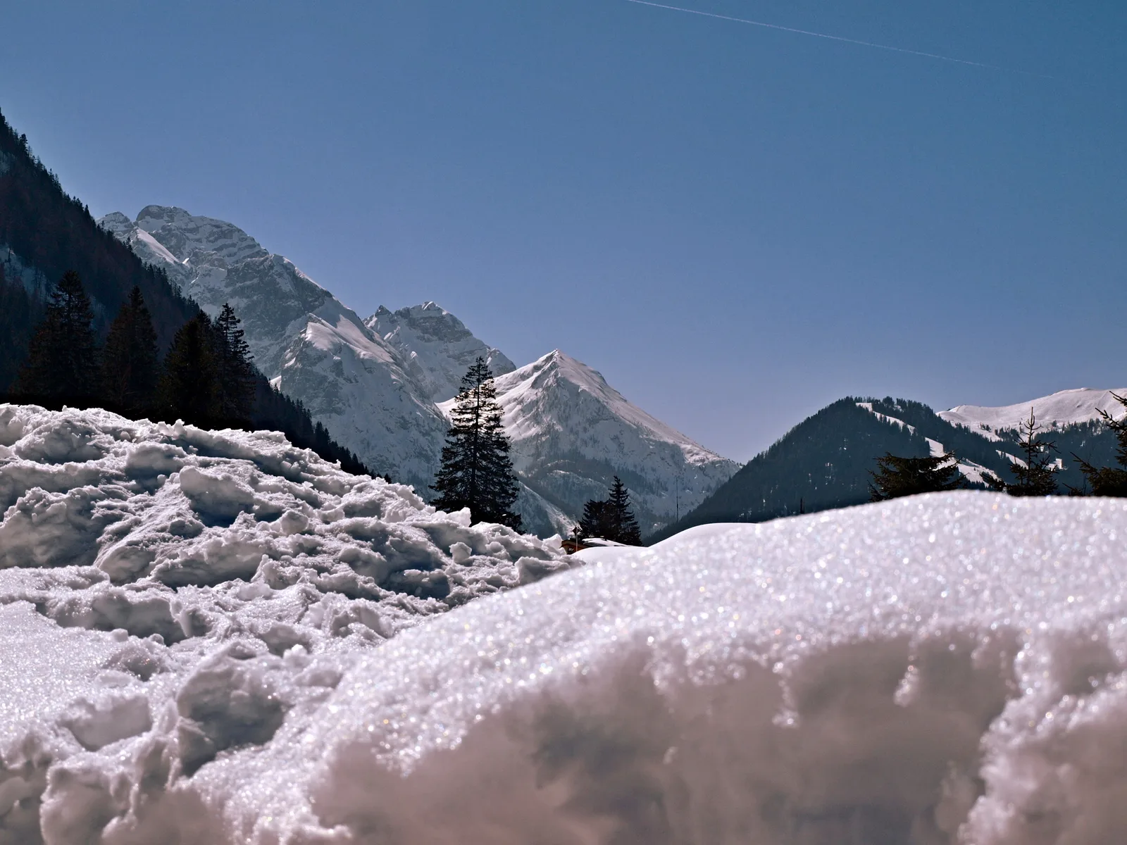 Madonna di Campiglio sotto la neve in inverno